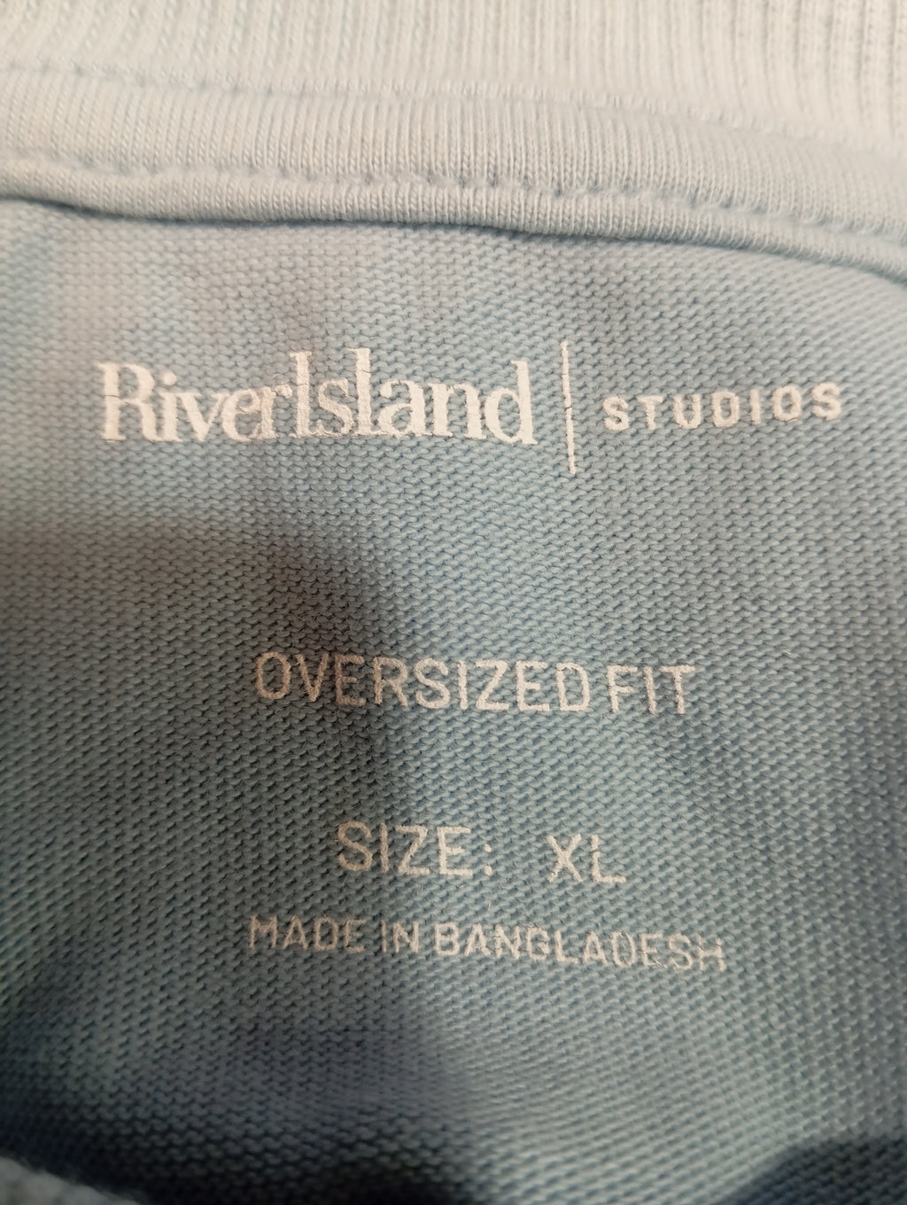 River Island Studios: "Luminis Saint-Antoine" Oversized Tee